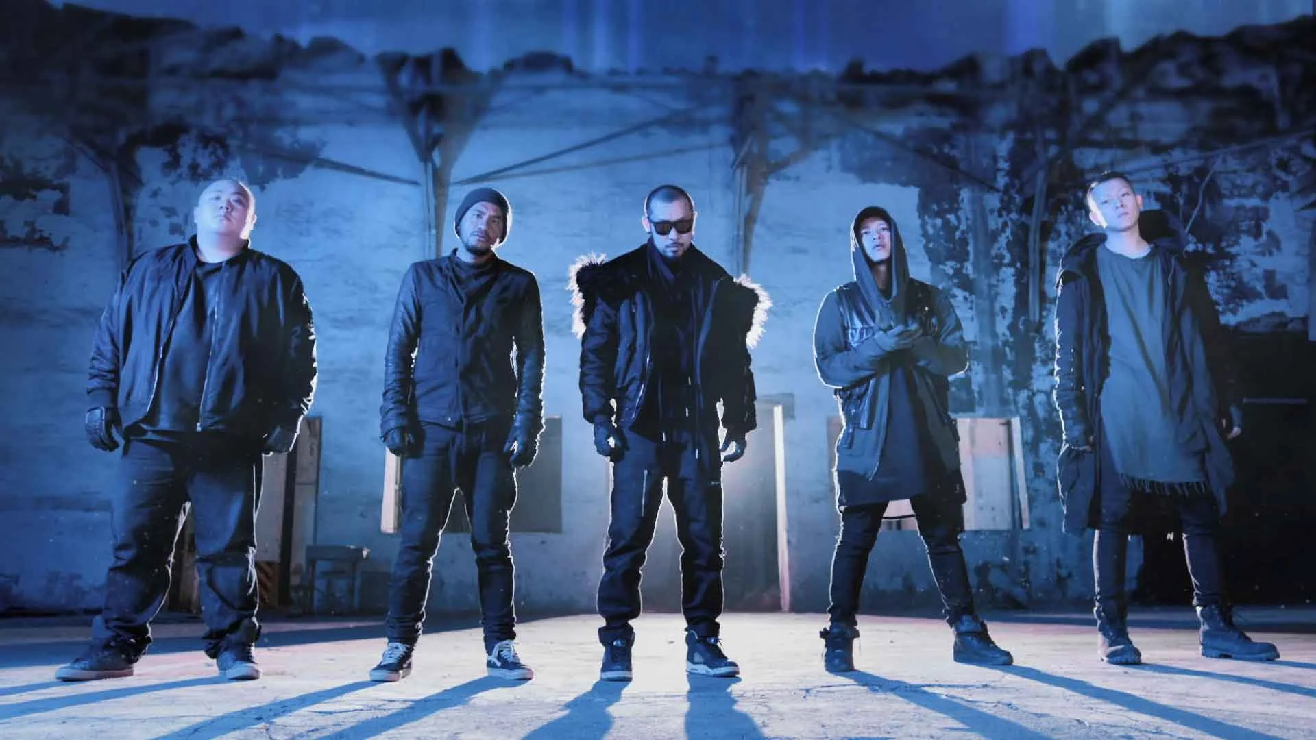 兄弟本色GUTS台北小巨蛋日落黑趴演唱会BDRIP 19.3G 30首曲目完整版